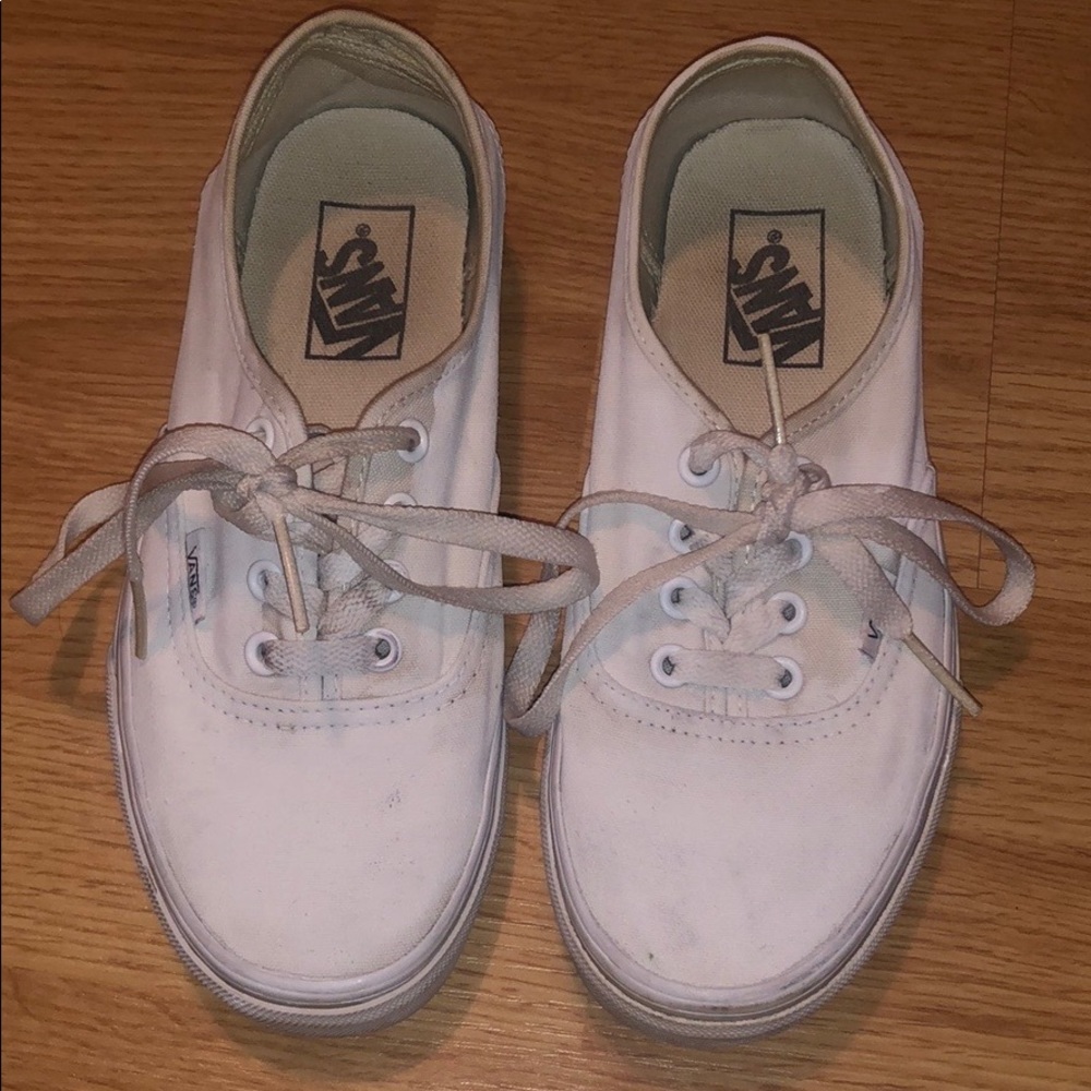 White authentic vans men’s 5 women’s 6.5